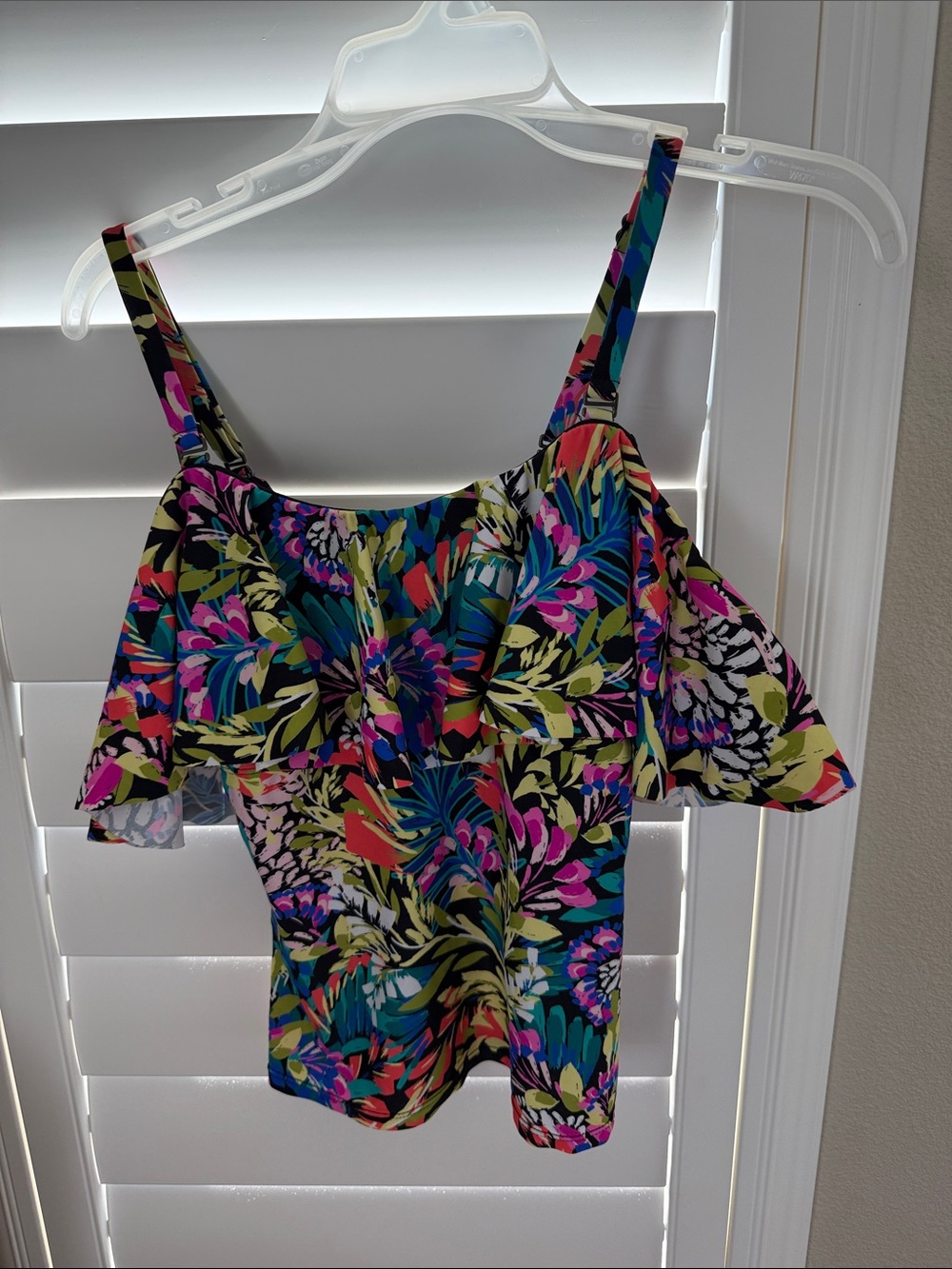 Island Escape Multi-Color Floral Off-Shoulder Tankini